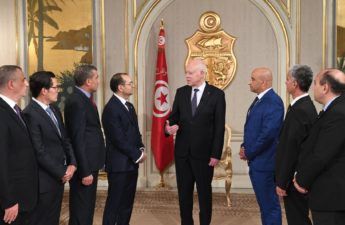 الرئيس قيس سعيّد مع أعضاء هيئة الانتخابات