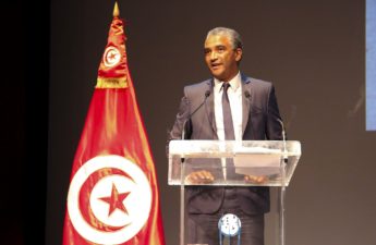 وزير الرياضة والشباب التونسي كمال دقيش