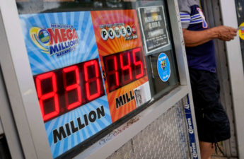 الجائزة الكبرى لسحب يانصيب Mega Millions الأميركي