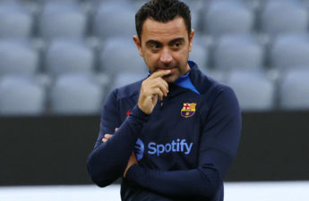تشافي هرنانديز مدرب برشلونة