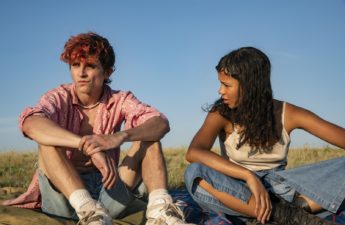 الفيلم العالمي Bones and all