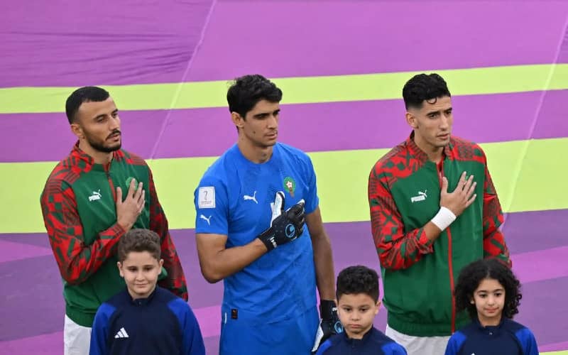 ياسين بونو حارس مرمى إشبيلية الإسباني
