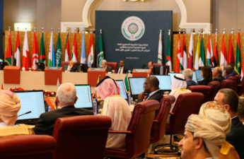 انطلاق القمة العربية في الجزائر