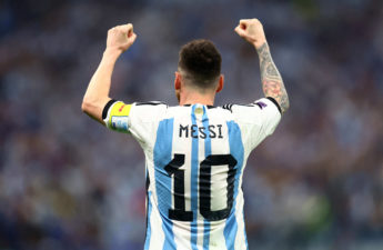اد ليونيل ميسي بلاده إلى نهائي مونديال قطر 2022 في كرة القدم
