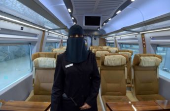 سعوديات يقدن قطارات سريعة