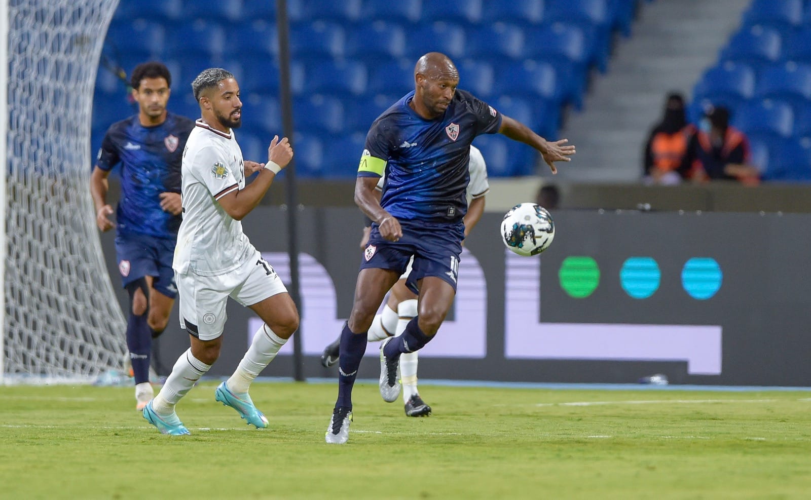 الشباب السعودي يتفوق على الزمالك المصري