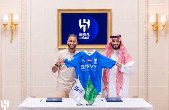 وضع النجم البرازيلي نيمار حدًا لمغامرته الباريسية من خلال انتقاله المدوّي إلى نادي الهلال السعودي