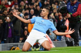 لاعب وسط منتخب إسبانيا رودري