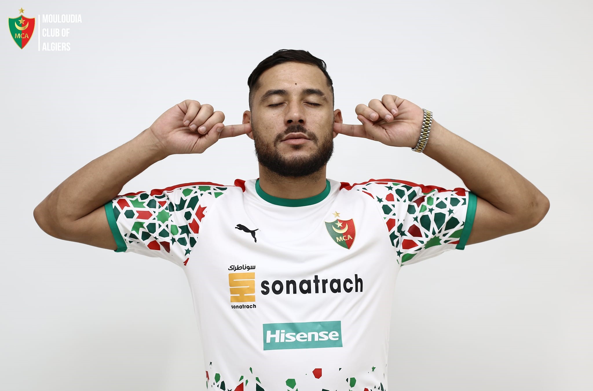 يوسف البلايلي مهاجم مولودية الجزائر
