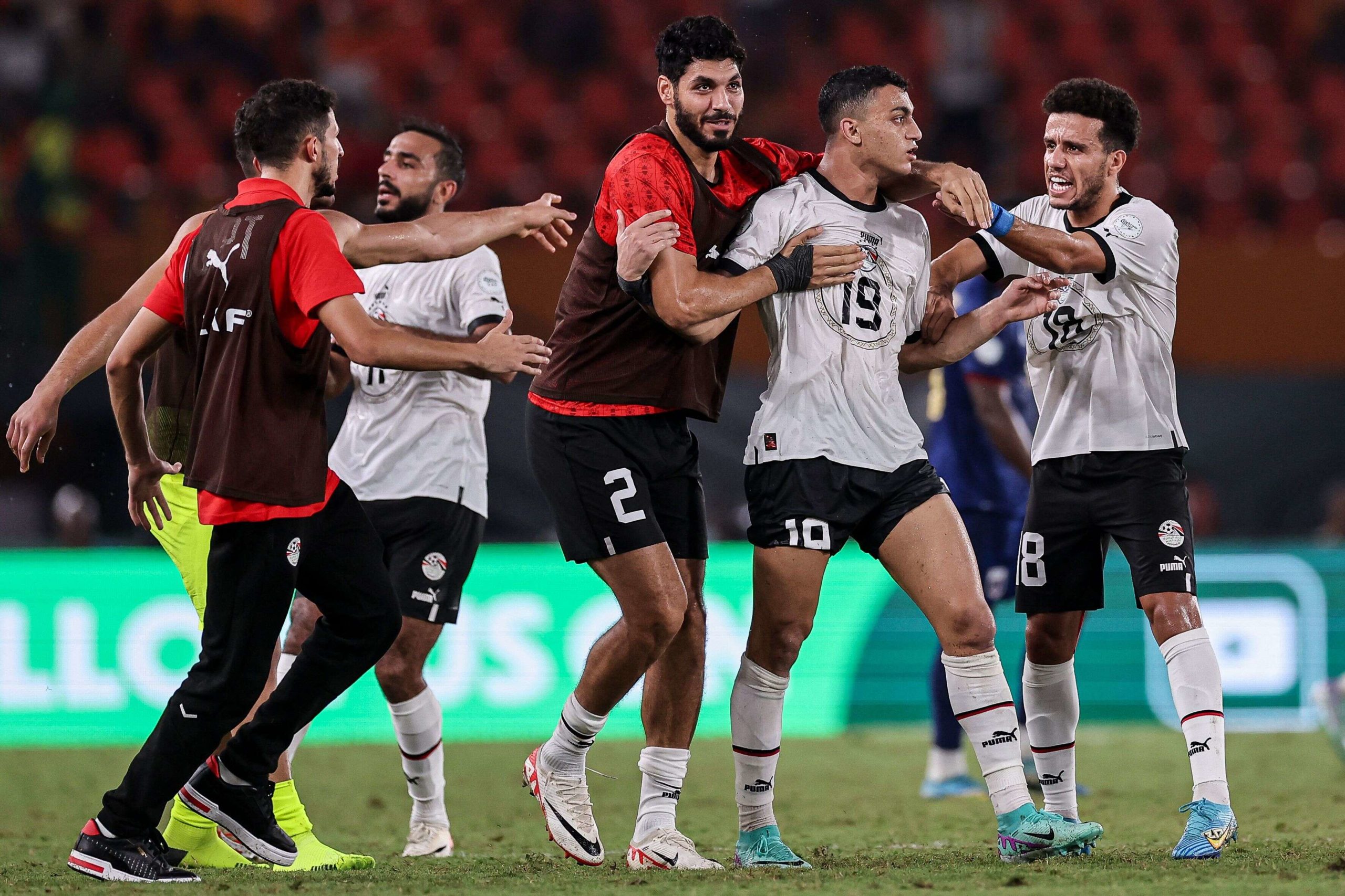فرحة لاعبي منتخب مصر بالتأهل