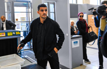 لاعب منتخب الجزائر لكرة القدم ونادي نيس الفرنسي يوسف عطال