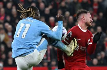 ليفربول وضيفه مانشستر سيتي