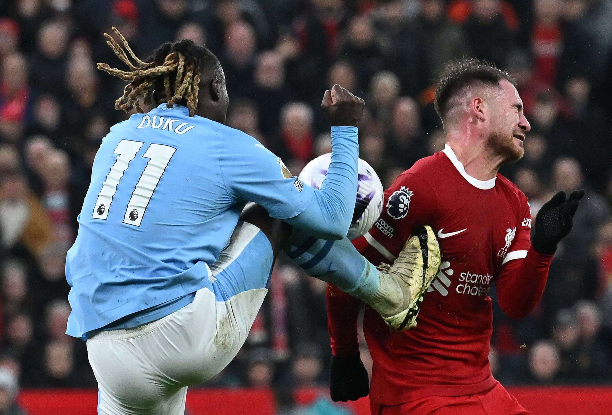 ليفربول وضيفه مانشستر سيتي