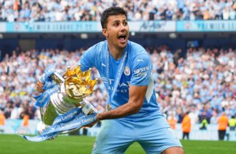 لاعب خط الوسط الإسباني رودري