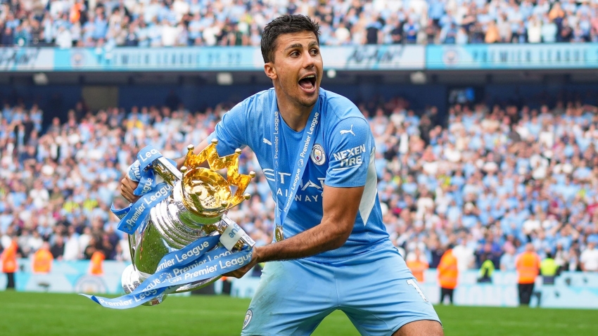 لاعب خط الوسط الإسباني رودري