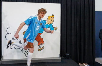 منتخب بلجيكا يُكَرّم Tintin بقميص خاص