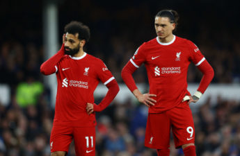 محمد صلاح وداروين نونيز مهاجمي ليفربول