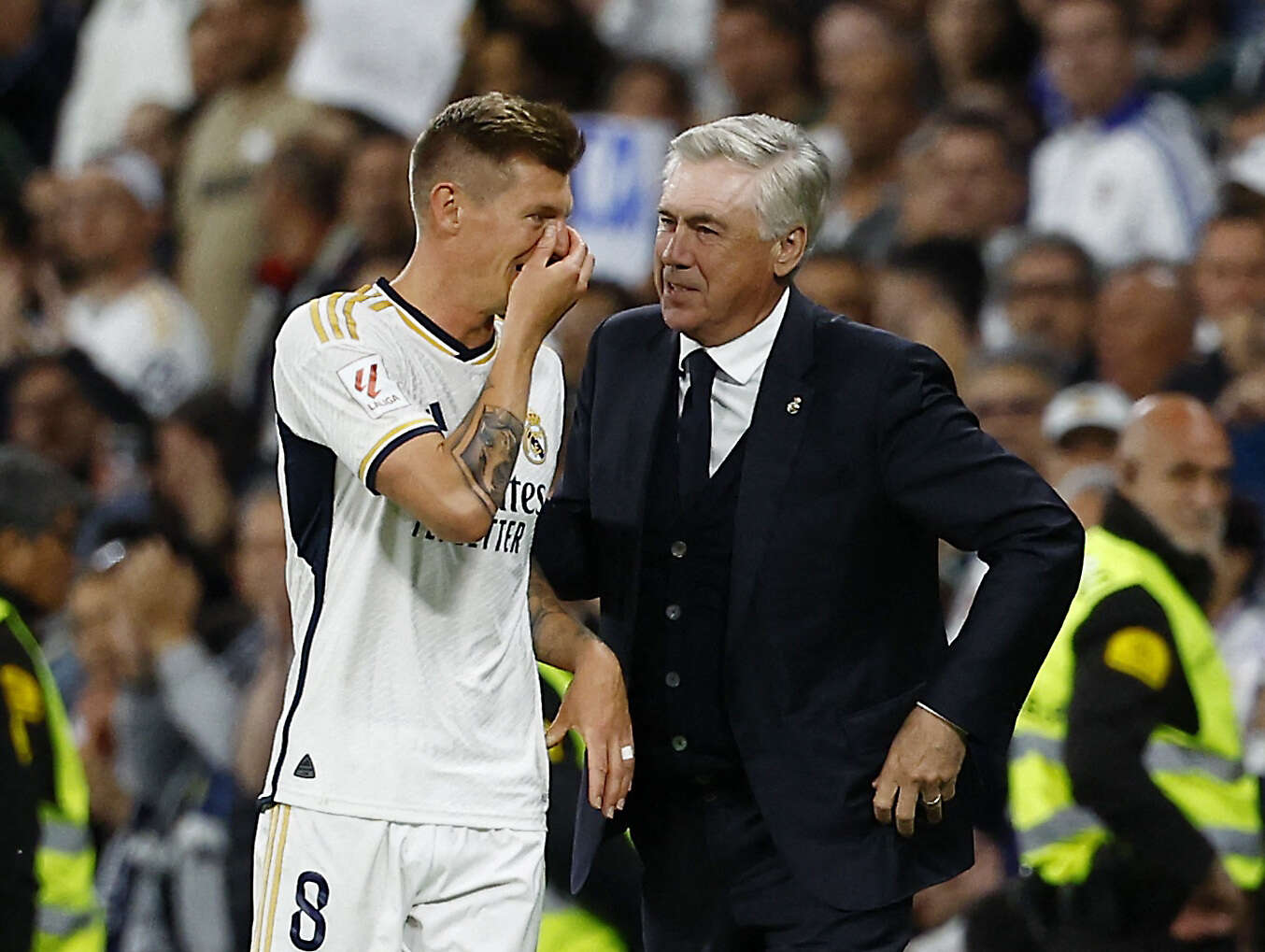 كارلو أنشيلوتي مدرب ريال مدريد مع توني كروس