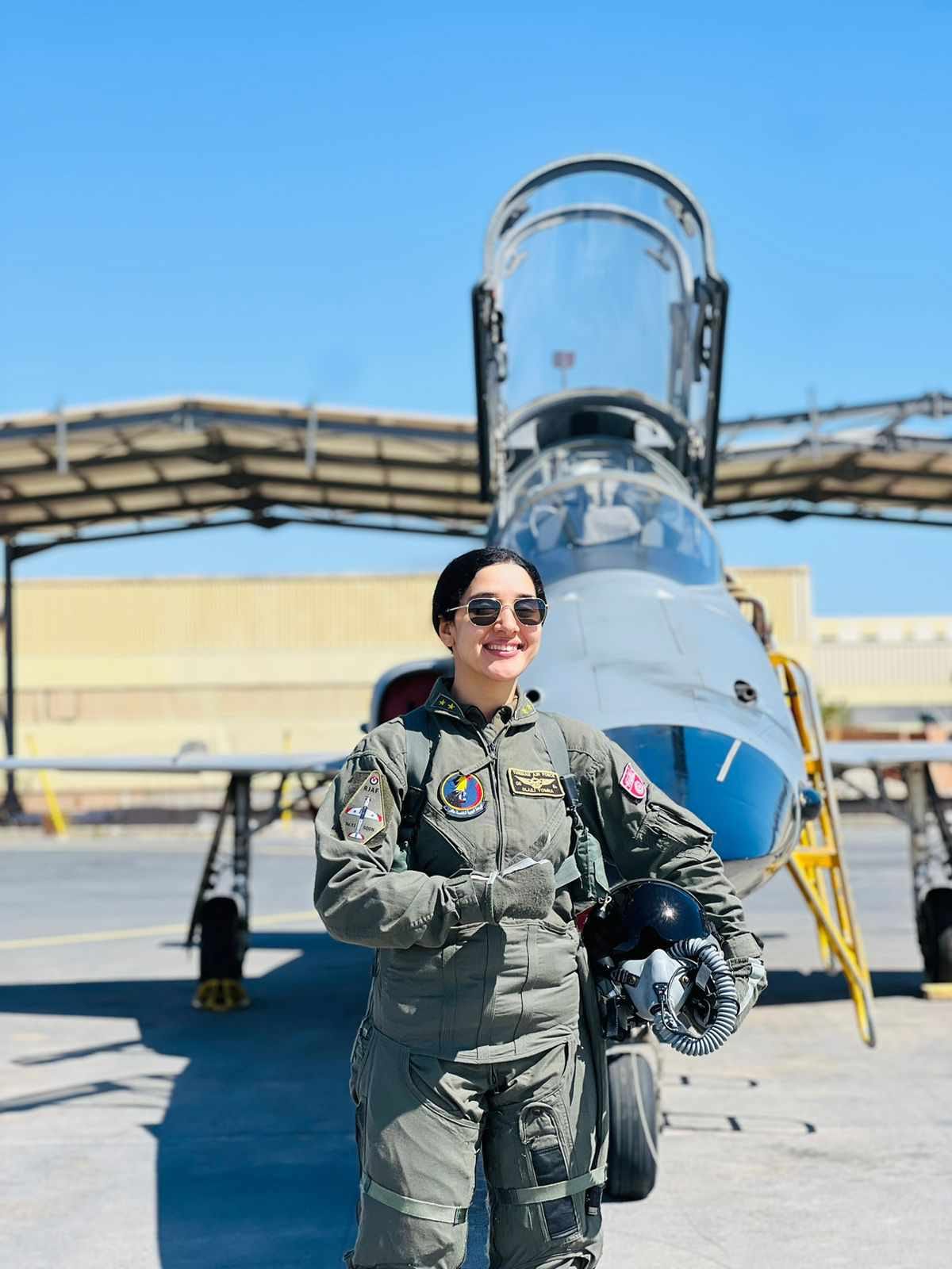 أوّل قائدة طائرة حربية مقاتلة في تونس