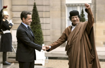 الزعيم الليبي الراحل معمر القذافي