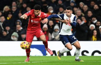 ليفربول لتحاشي فقدان اللقب أمام توتنهام