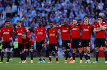 لاعبو نادي مانشستر يونايتد