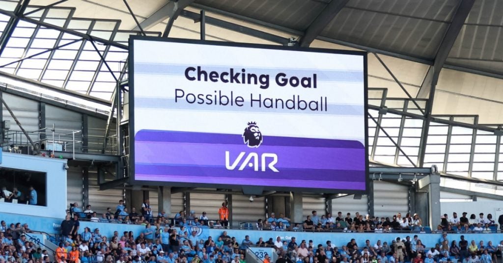 قرارات VAR في الدوري الإنجليزي