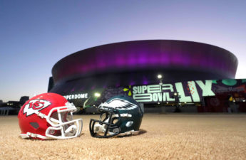 مباراة السوبر بول المتوجة لموسم كرة القدم الأميركية (NFL)