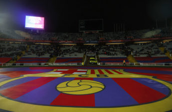 برشلونة يعلن تأجيل مباراته أمام أوساسونا لوفاة طبيب الفريق