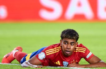 نجم المنتخب الإسباني الشاب لامين جمال