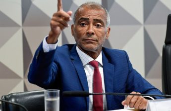 نجم المنتخب البرازيلي السابق روماريو