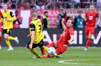 مباراة "دير كلاسيكير" بين بايرن ميونيخ وضيفه بوروسيا دورتموند