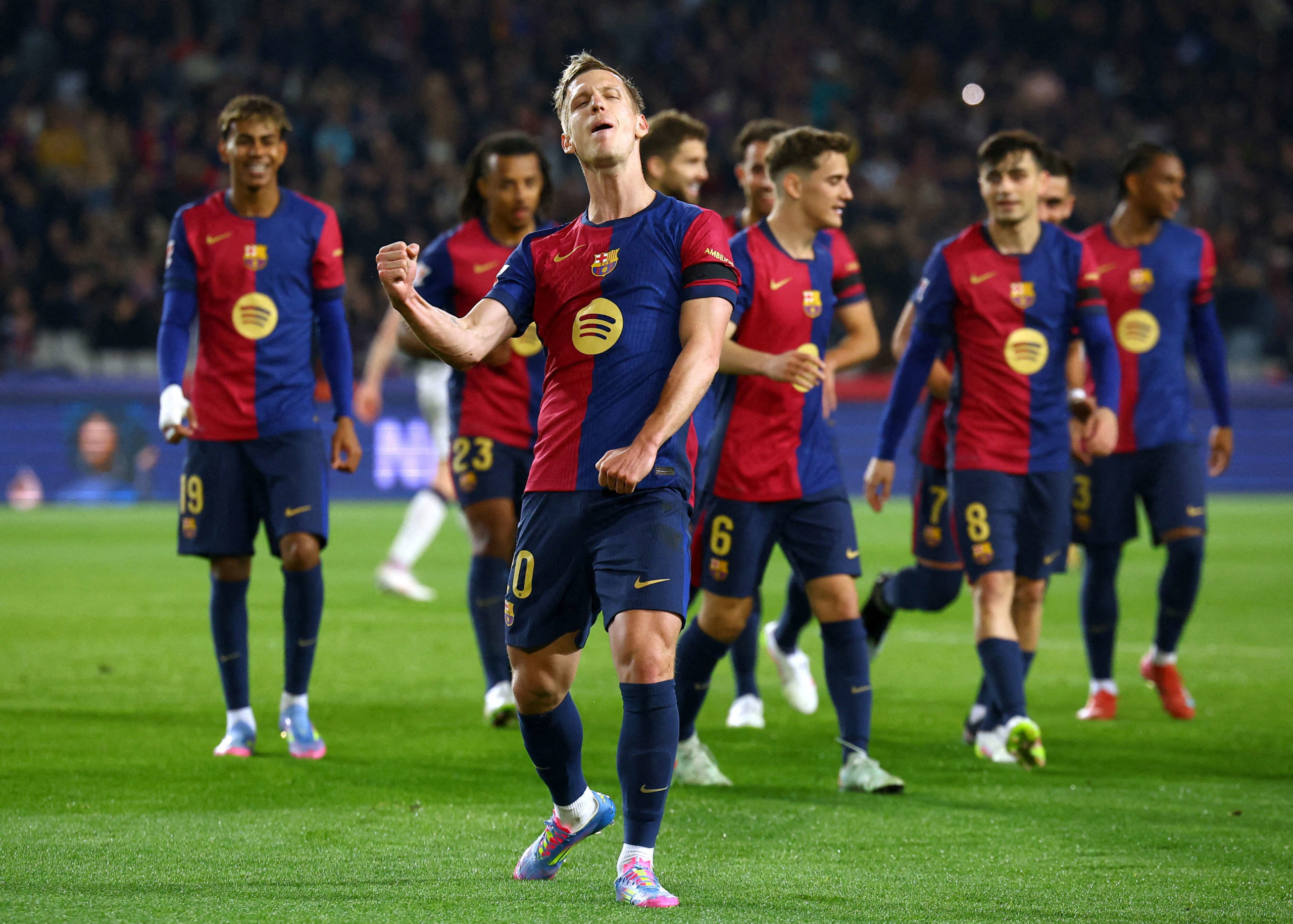 ملف أولمو وفيكتور مع برشلونة