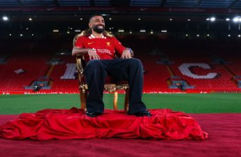 توّج محمد صلاح نفسه ملكا في ليفربول
