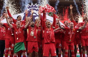 ليفربول البطلفي الدوري الإنجليزي