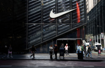 شركة Nike الأميركية للمستلزمات الرياضية