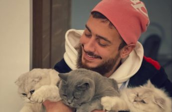 المغني المغربي سعد لمجرد