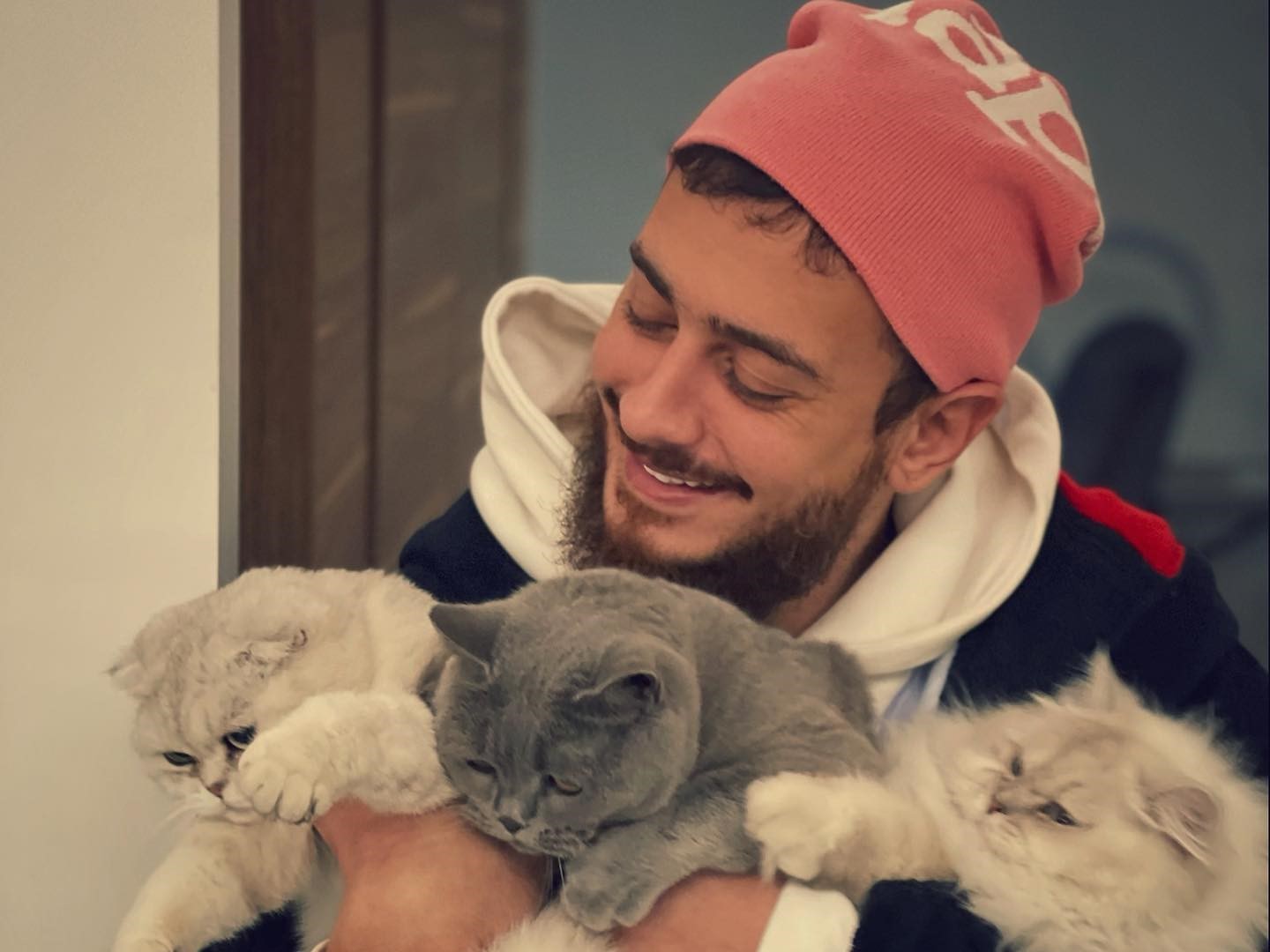 المغني المغربي سعد لمجرد