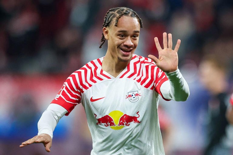تشافي سيمونز، لاعب فريق لايبزيغ