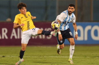 بيراميدز يتخطى أوكلاند سيتي