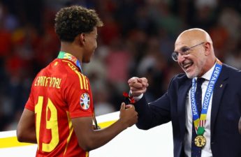 مدرب المنتخب الإسباني لويس دي لا فوينتي