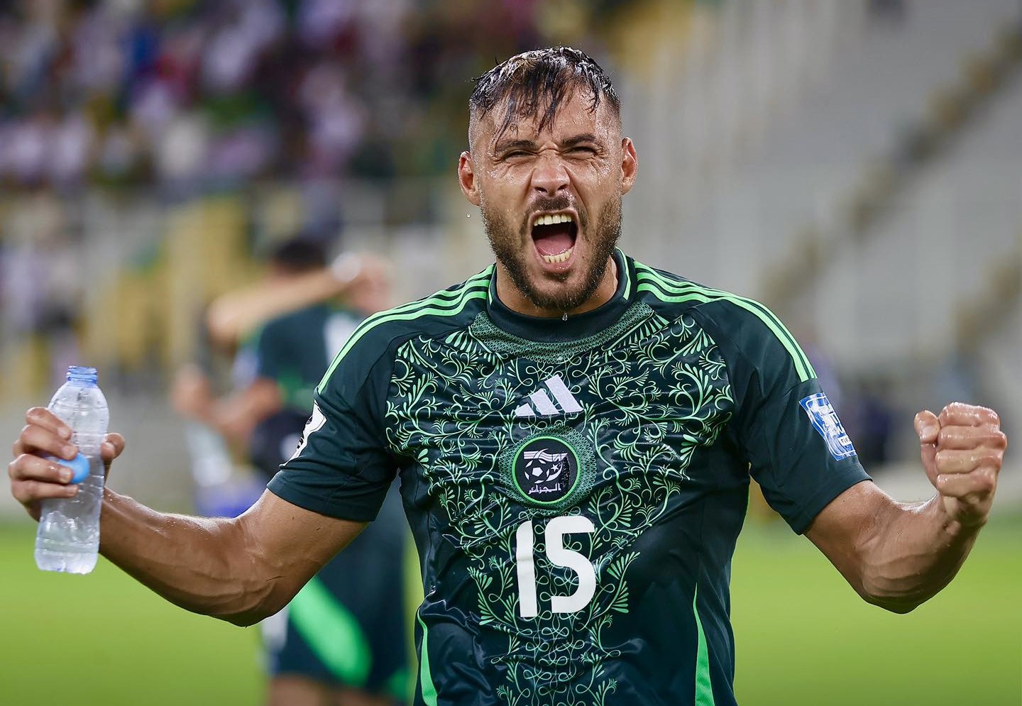 يوسف البلايلس لاعب الترجي ومنتخب الجزائر
