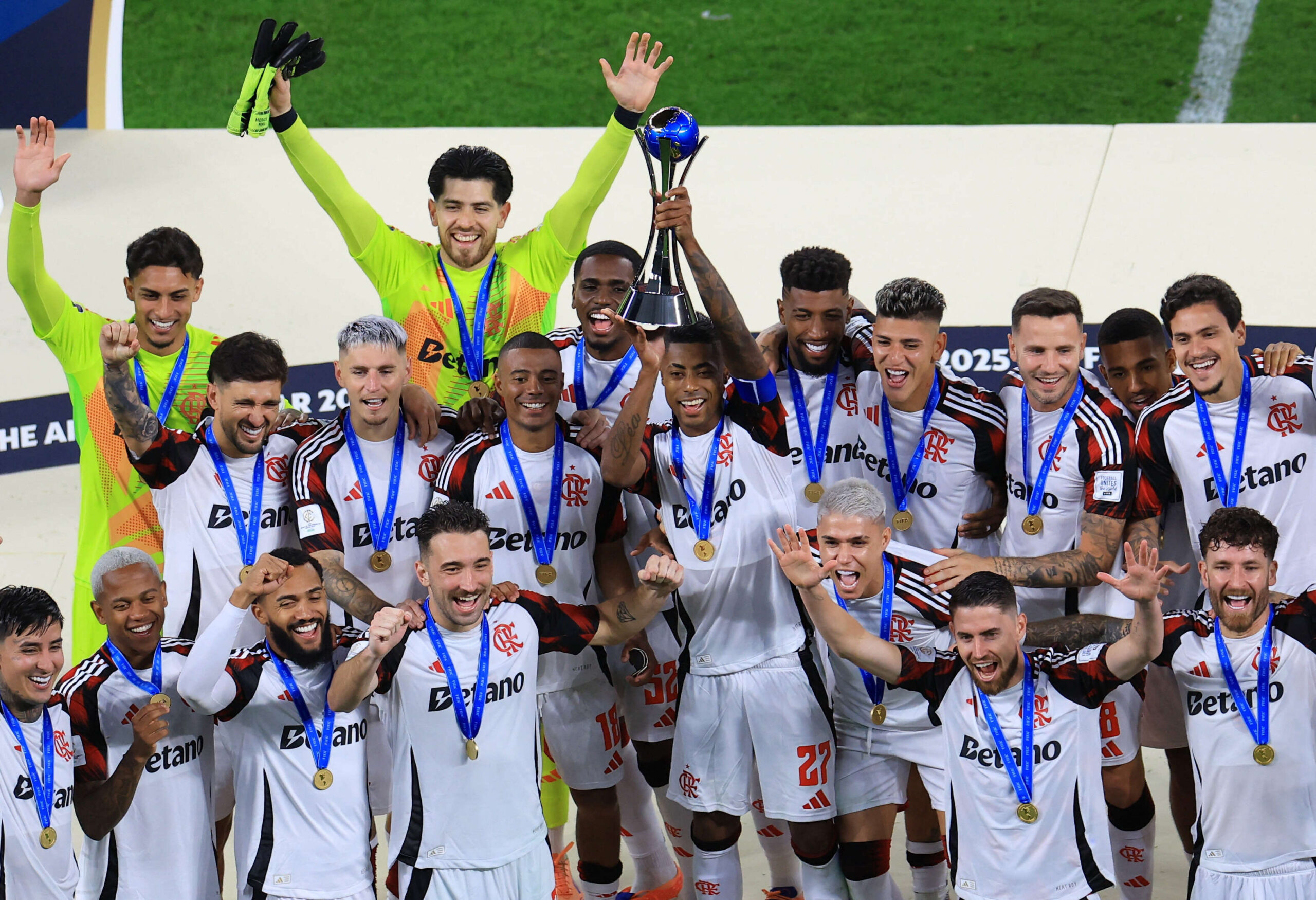 حسم فلامنغو البرازيلي، بطل أميركا الجنوبية (ليبرتادوريس) دربي الأميركيتين