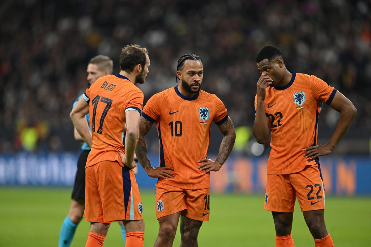 لاعبو المنتخب الهولندي لكرة القدم