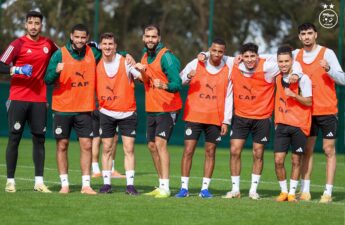 لاعبو منتخب الجزائر لكرة القدم