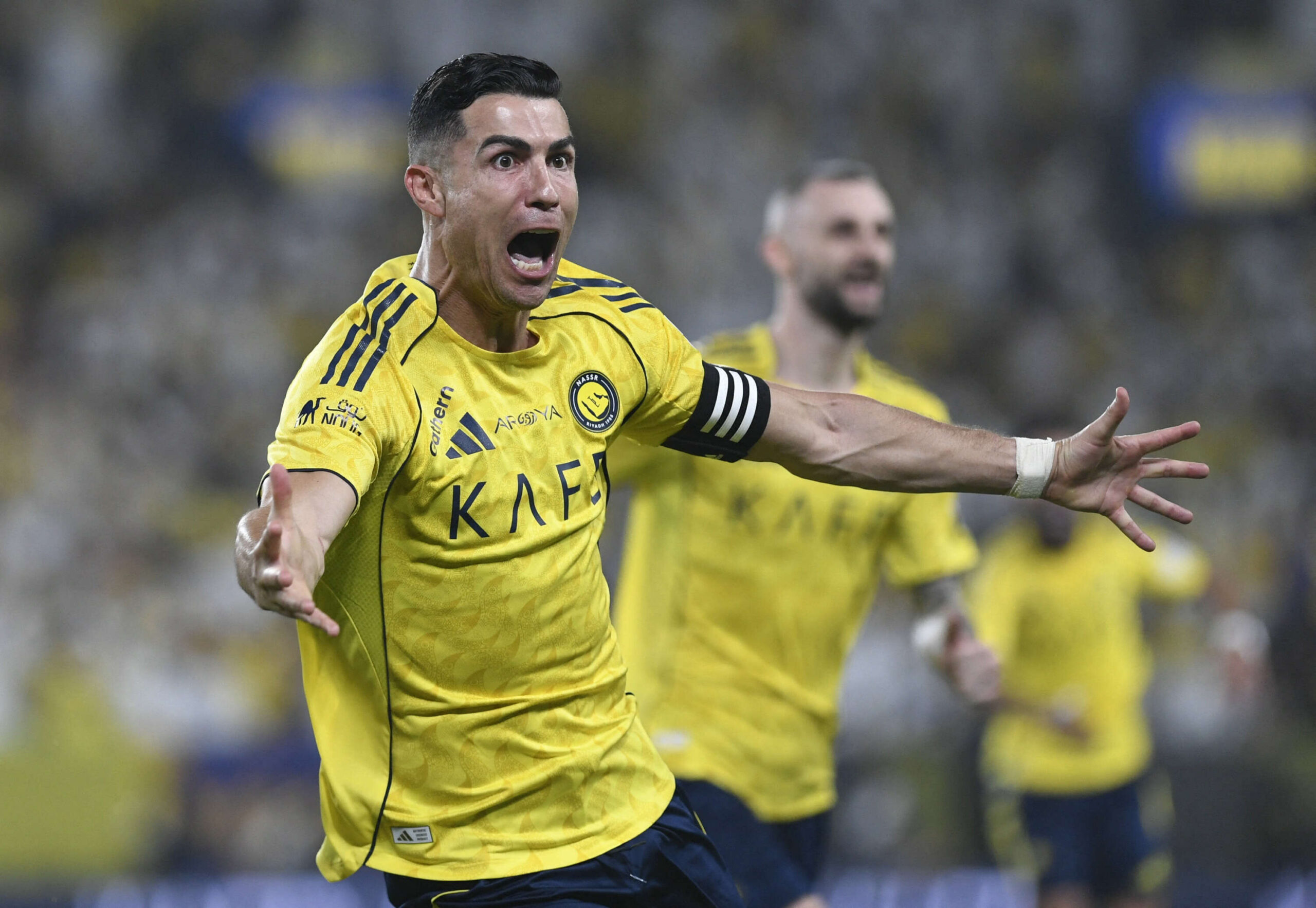 البرتغالي كريستيانو رونالدو قائد النصر