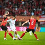 إلياس السخيري، نجم فريق آينتراخت فرانكفورت، على رأس قائمة المنتخب التونسي