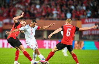 إلياس السخيري، نجم فريق آينتراخت فرانكفورت، على رأس قائمة المنتخب التونسي