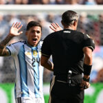 اللاعب الأرجنتيني إنزو فرنانديز