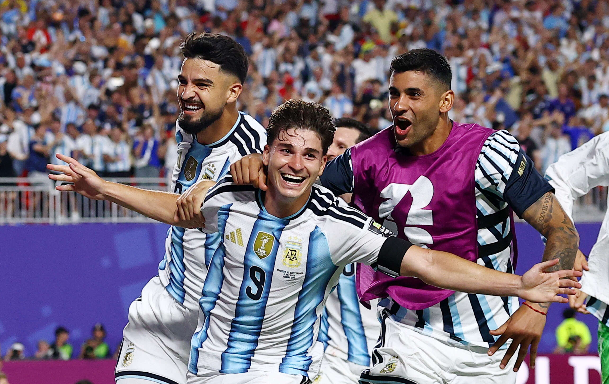 جوليان ألفاريز مهاجم الأرجنتين